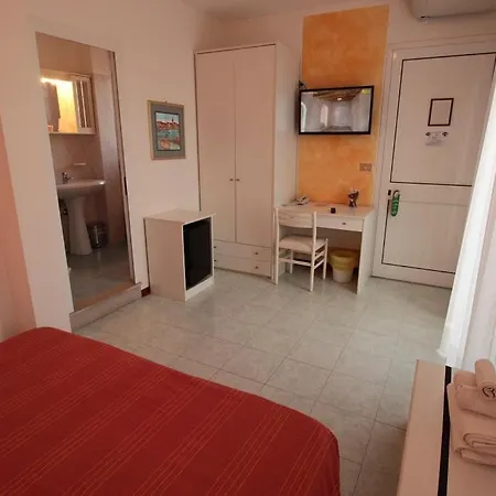 Hotel Nuova Graziosa 3*
